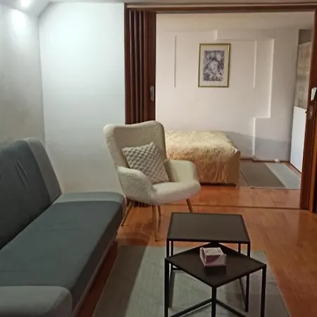 Oaza Olja Apartment Belgrade